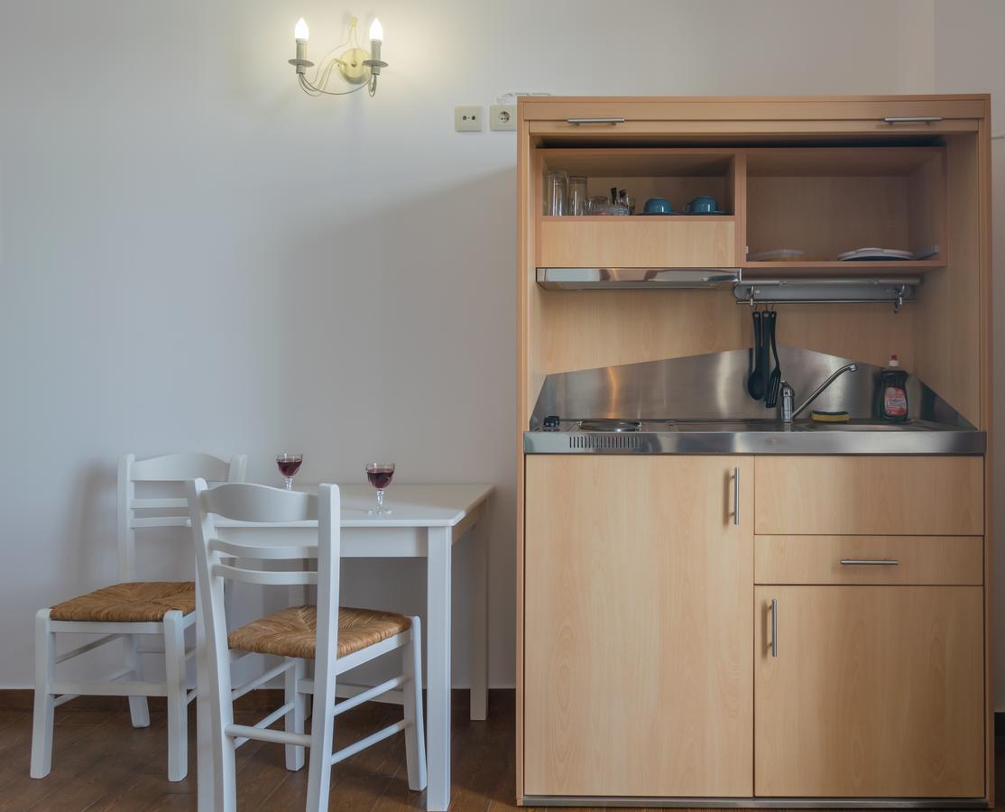 Malion Rooms Αδάμας Εξωτερικό φωτογραφία